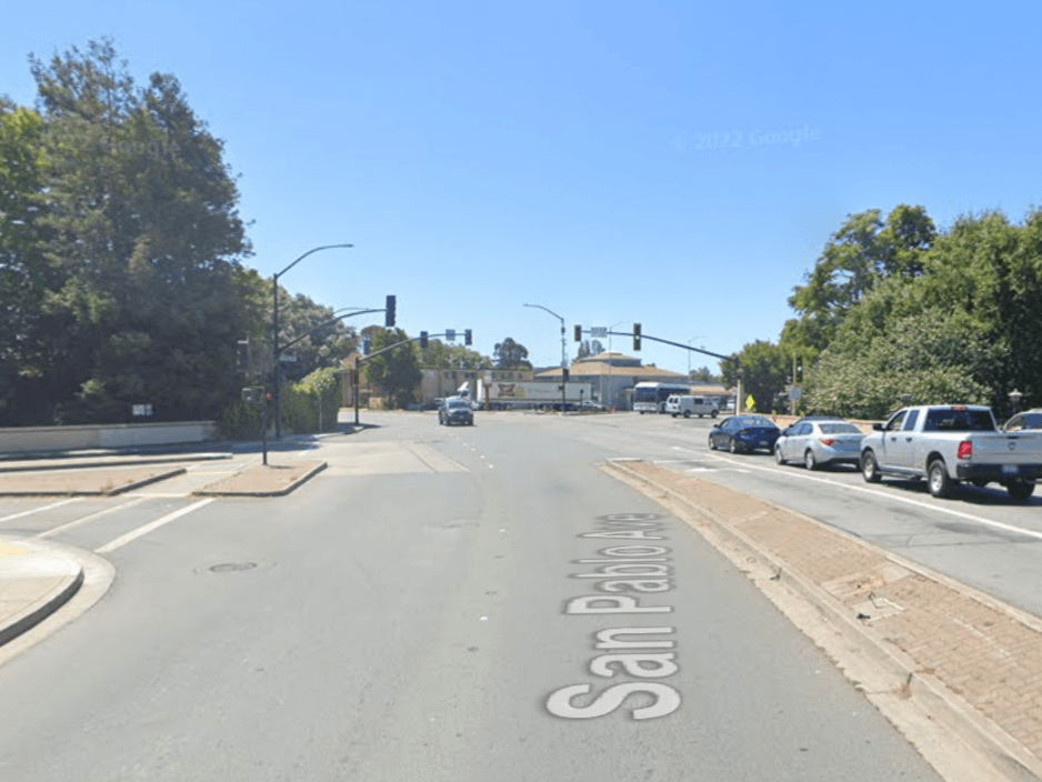 Intersection of San Pablo Avenue and 23rd Street / Intersección de la Avenida San Pablo y Calle 23